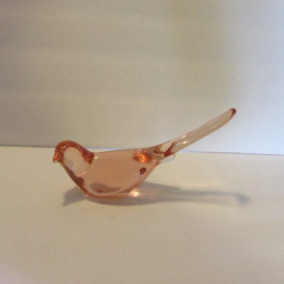 Fenton Other - vintage Fenton glass light pink bird figure long tail figurine